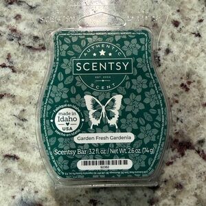 Scentsy Garden Fresh Gardenia Scent Bar - Teal